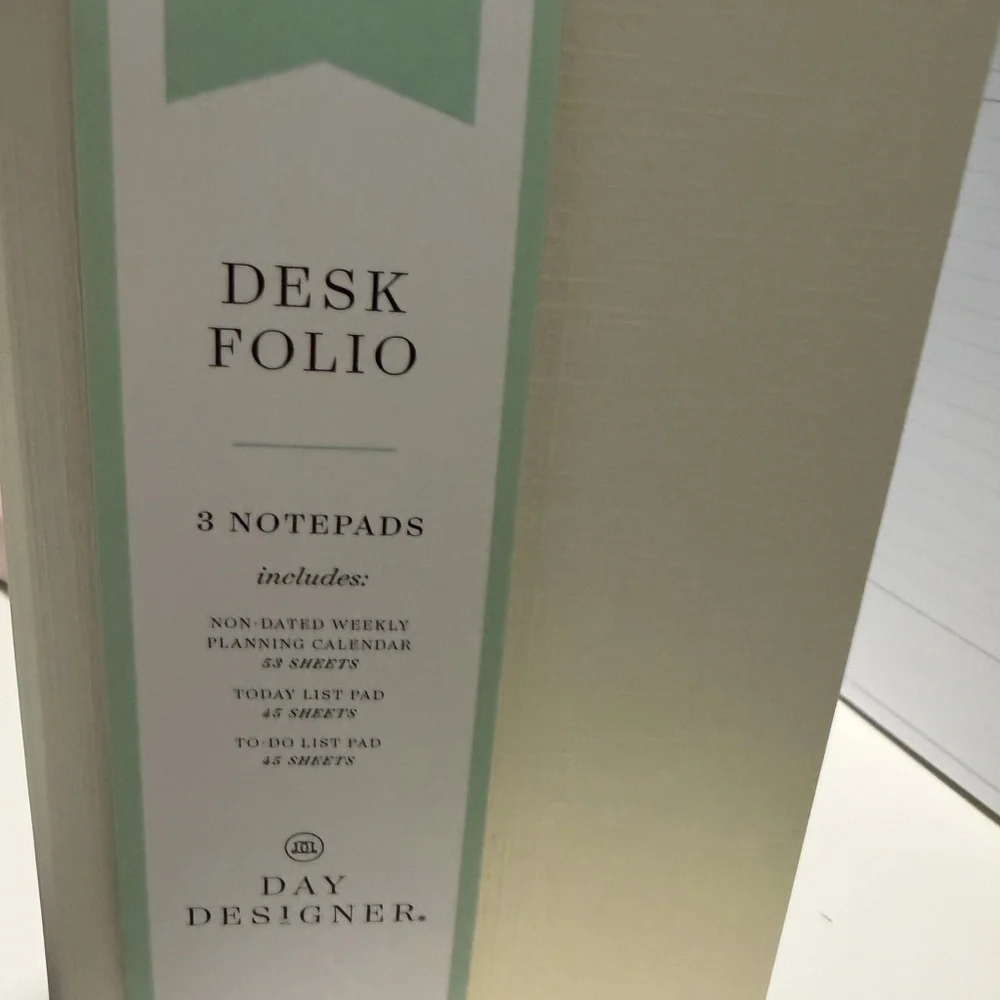 Desk Folio in Cream